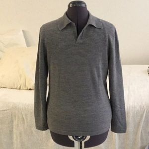 Banana Republic, 100% merino wool.